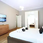 Vatican Apartman *